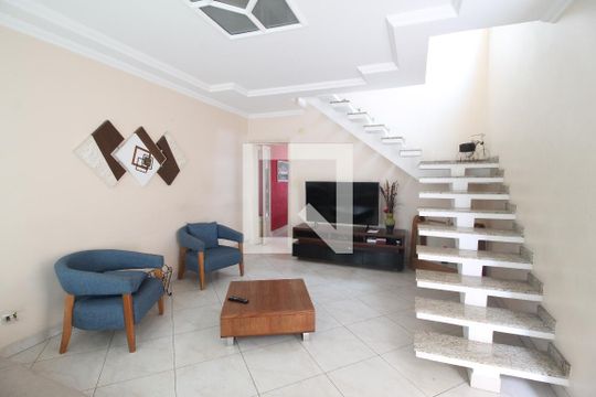 Casa à venda com 4 quartos, 300m² em Jardim Brasília (zona Leste), São Paulo