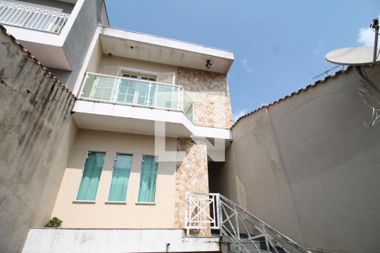 Fachada de casa à venda com 4 quartos, 300m² em Jardim Brasília (zona Leste), São Paulo