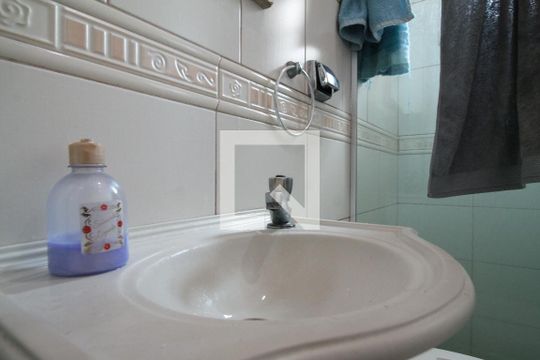 Pia de casa à venda com 4 quartos, 300m² em Jardim Brasília (zona Leste), São Paulo