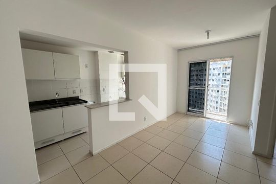Apartamento para alugar com 2 quartos, 52m² em Del Castilho, Rio de Janeiro