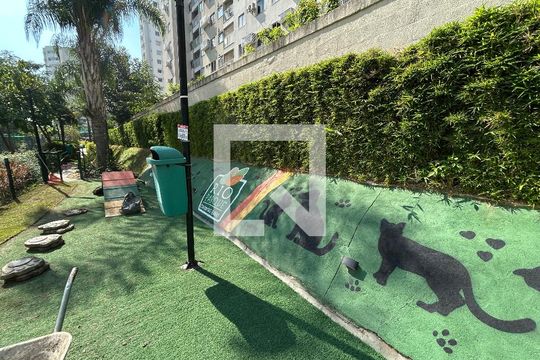Área comum de apartamento para alugar com 2 quartos, 52m² em Del Castilho, Rio de Janeiro