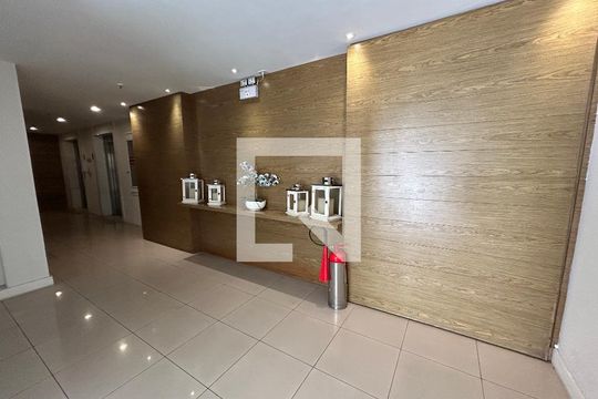 Área comum de apartamento para alugar com 2 quartos, 52m² em Del Castilho, Rio de Janeiro