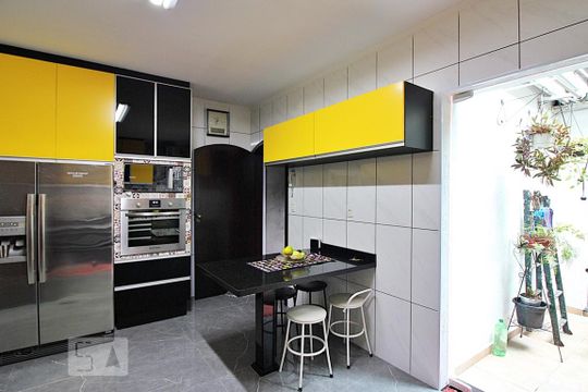 Cozinha de casa à venda com 5 quartos, 280m² em Santa Terezinha, São Bernardo do Campo