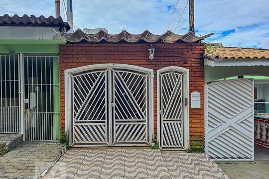 Fachada de casa para alugar com 1 quarto, 50m² em Vila Santos, São Paulo
