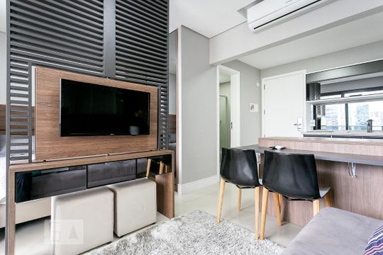 Sala de apartamento para alugar com 1 quarto, 36m² em Pinheiros, São Paulo
