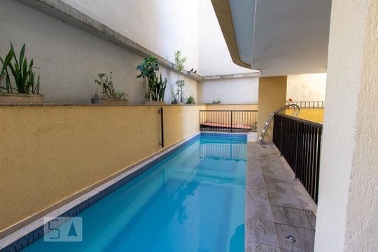 Área comum - Piscina de kitnet/studio à venda com 1 quarto, 48m² em Botafogo, Rio de Janeiro