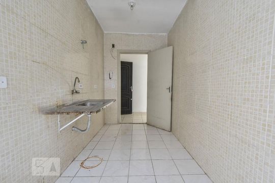 Cozinha de apartamento à venda com 2 quartos, 52m² em Jardim Iracema, São Paulo