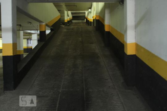 Garagem de apartamento para alugar com 2 quartos, 68m² em Tanque, Rio de Janeiro