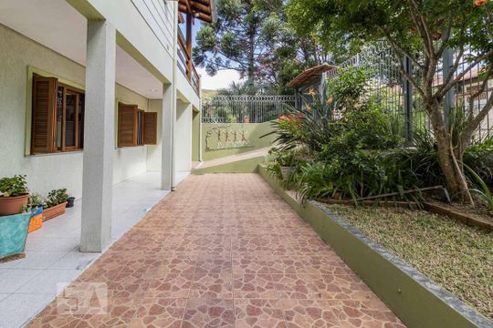 Jardim de casa à venda com 6 quartos, 246m² em Nonoai, Porto Alegre