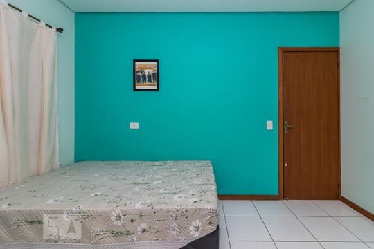 Dormitório3 de casa à venda com 6 quartos, 246m² em Nonoai, Porto Alegre