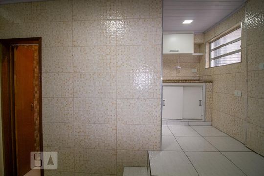 Cozinha de casa para alugar com 1 quarto, 35m² em Vila Celeste, São Paulo
