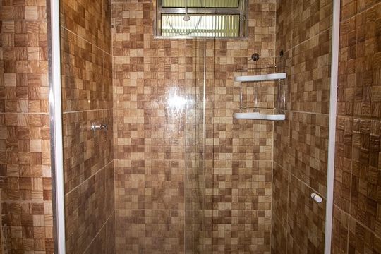Banheiro de casa para alugar com 1 quarto, 35m² em Vila Celeste, São Paulo