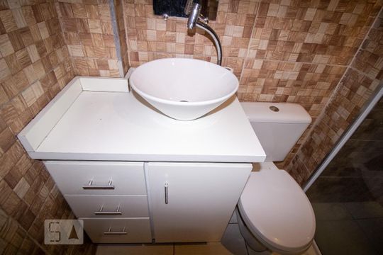 Banheiro de casa para alugar com 1 quarto, 35m² em Vila Celeste, São Paulo