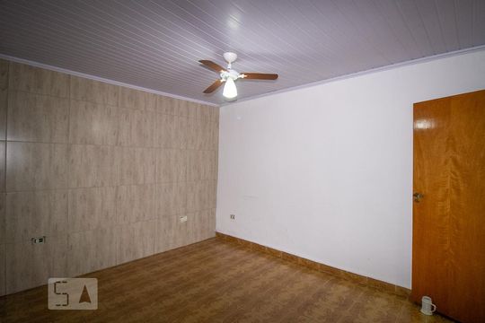 Quarto de casa para alugar com 1 quarto, 35m² em Vila Celeste, São Paulo