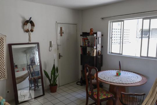 Sala de apartamento para alugar com 1 quarto, 46m² em Boa Vista, Recife