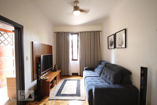 Sala de casa à venda com 5 quartos, 350m² em Liberdade, São Paulo