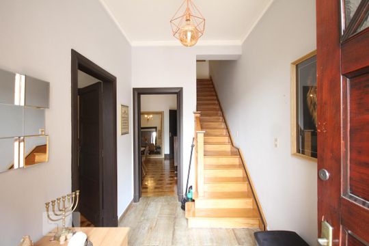 Sala de casa à venda com 5 quartos, 350m² em Liberdade, São Paulo