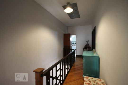 Corredor de casa à venda com 5 quartos, 350m² em Liberdade, São Paulo