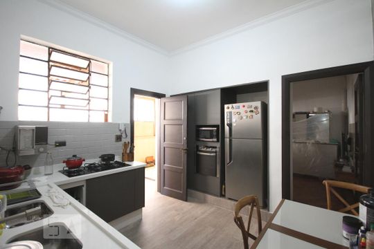 Cozinha de casa à venda com 5 quartos, 350m² em Liberdade, São Paulo
