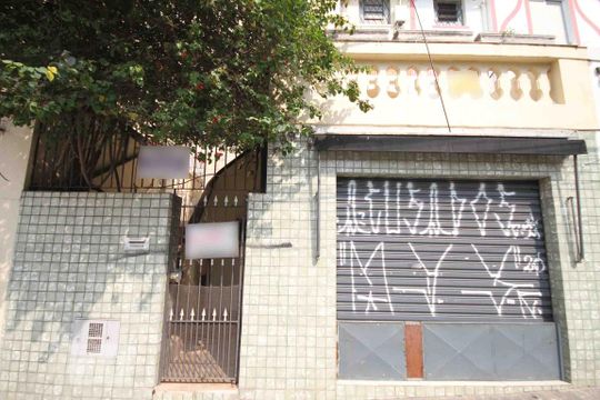 Fachada de casa à venda com 5 quartos, 350m² em Liberdade, São Paulo