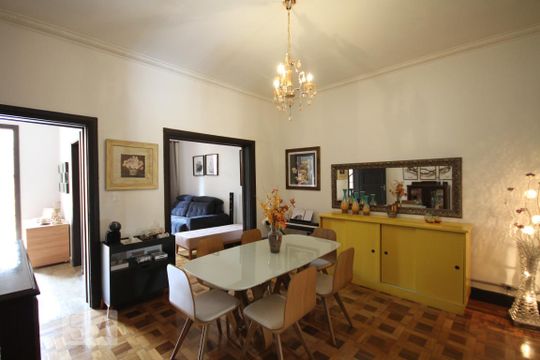 Sala de casa à venda com 5 quartos, 350m² em Liberdade, São Paulo