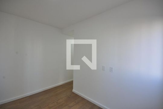 Suíte de apartamento para alugar com 2 quartos, 60m² em Vila Mazzei, São Paulo
