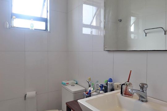 Banheiro de apartamento à venda com 2 quartos, 68m² em Vila Homero Thon, Santo André