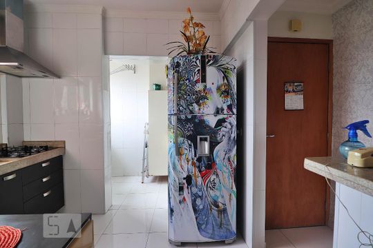 Cozinha de apartamento à venda com 2 quartos, 68m² em Vila Homero Thon, Santo André