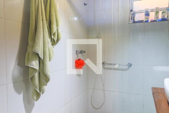 Banheiro de casa à venda com 4 quartos, 180m² em Campo Belo, São Paulo