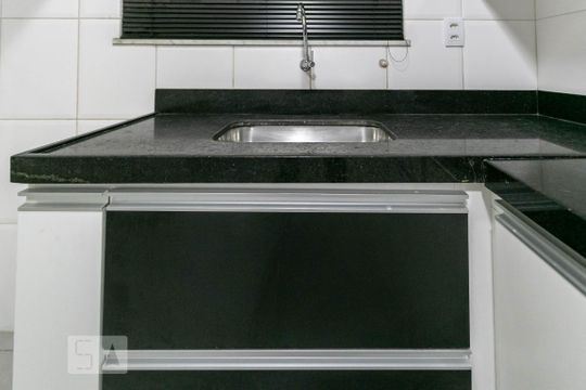 Cozinha de apartamento para alugar com 2 quartos, 65m² em Castelo, Belo Horizonte