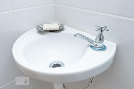 Detalhe do lavabo de casa para alugar com 2 quartos, 62m² em Campinho, Rio de Janeiro