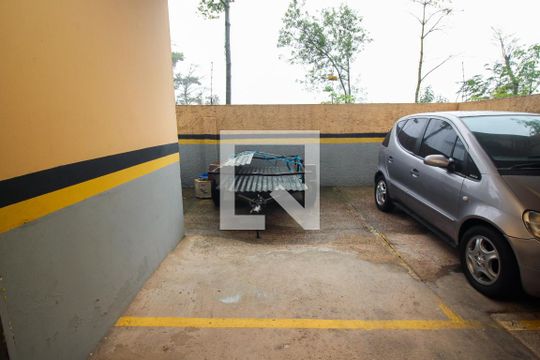 Garagem de apartamento à venda com 2 quartos, 60m² em Santa Tereza, Porto Alegre