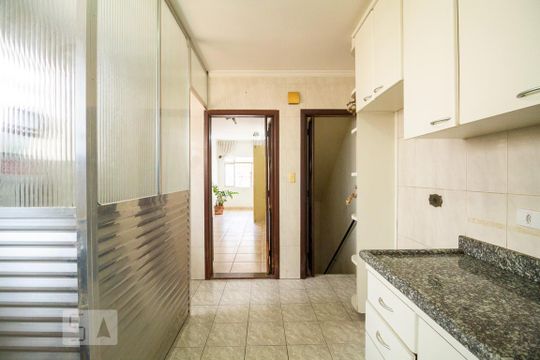 Cozinha de casa para alugar com 2 quartos, 80m² em Aclimação, São Paulo