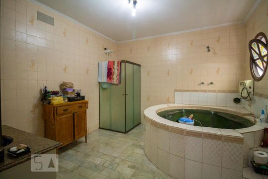 Banheiro da Suíte 1 de casa para alugar com 6 quartos, 650m² em Vila Mariana, São Paulo