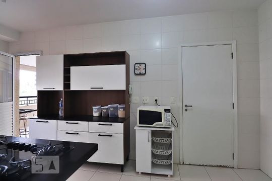 Cozinha de apartamento à venda com 3 quartos, 135m² em Vila Gilda, Santo André