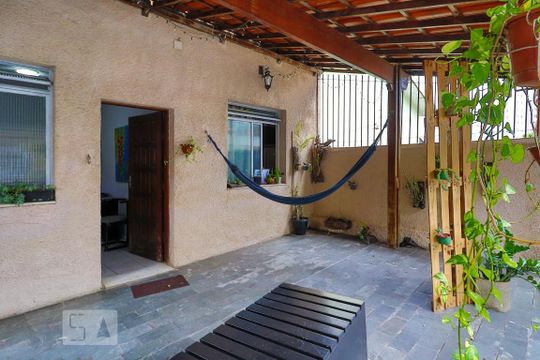 Varanda Sala de casa à venda com 3 quartos, 400m² em Concórdia, Belo Horizonte