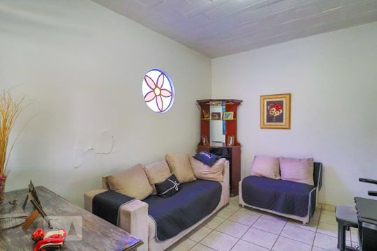 Sala de casa à venda com 3 quartos, 400m² em Concórdia, Belo Horizonte