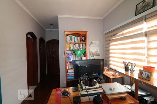 Escritorio de casa para alugar com 3 quartos, 240m² em Vila Carrão, São Paulo