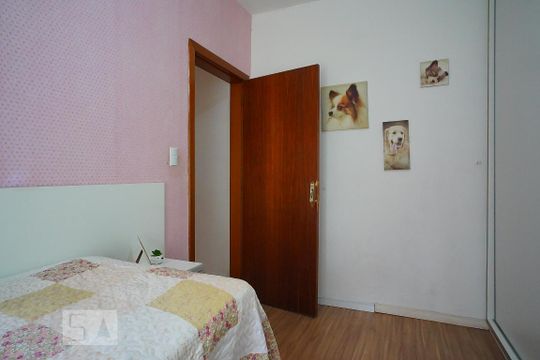 Quarto 1 de casa à venda com 3 quartos, 187m² em Sarandi, Porto Alegre