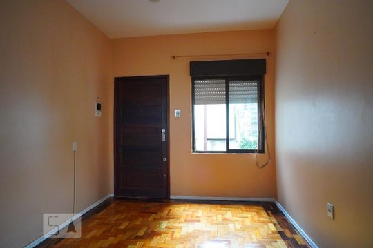 Sala de apartamento à venda com 1 quarto, 40m² em Petrópolis, Porto Alegre