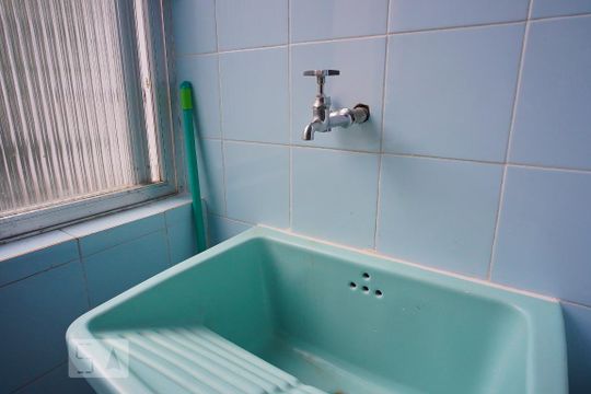 Cozinha de apartamento à venda com 1 quarto, 40m² em Petrópolis, Porto Alegre