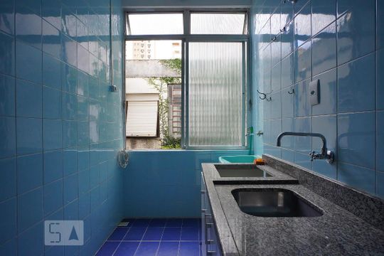Cozinha de apartamento à venda com 1 quarto, 40m² em Petrópolis, Porto Alegre