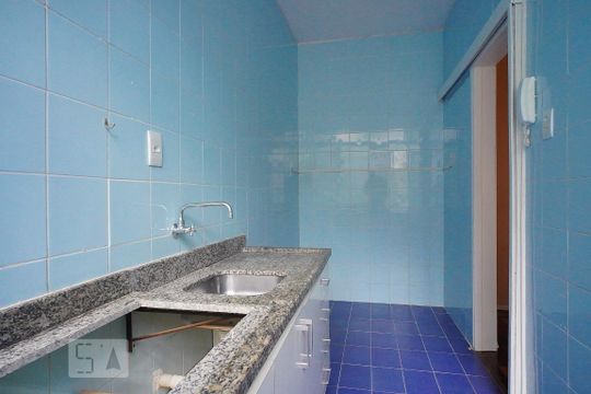 Cozinha de apartamento à venda com 1 quarto, 40m² em Petrópolis, Porto Alegre