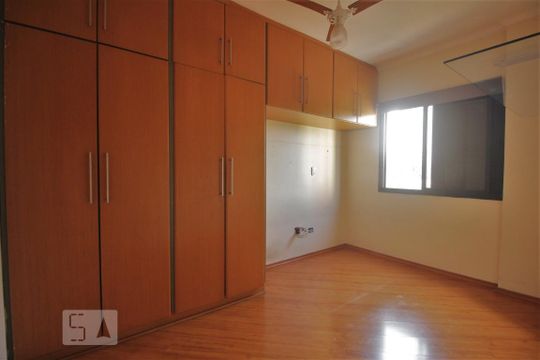 Quarto 1 de apartamento à venda com 2 quartos, 51m² em Jardim Monte Alegre, Taboão da Serra