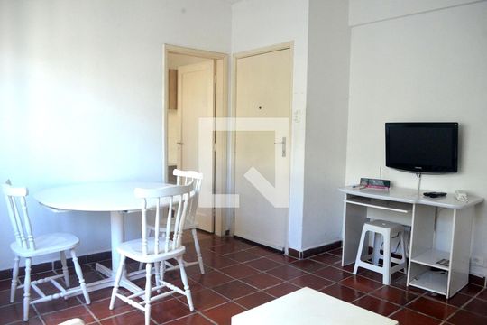 Apartamento para alugar com 2 quartos, 55m² em Itararé, São Vicente