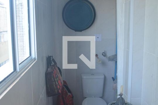 Área de Serviço de apartamento para alugar com 2 quartos, 55m² em Itararé, São Vicente