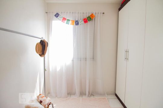 quarto 2 de apartamento para alugar com 2 quartos, 48m² em Vila Pereira Cerca, São Paulo