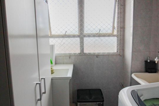 area de serviço de apartamento para alugar com 2 quartos, 48m² em Vila Pereira Cerca, São Paulo