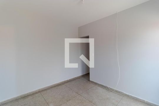 Sala de casa para alugar com 3 quartos, 90m² em Jardim das Bandeiras, Campinas