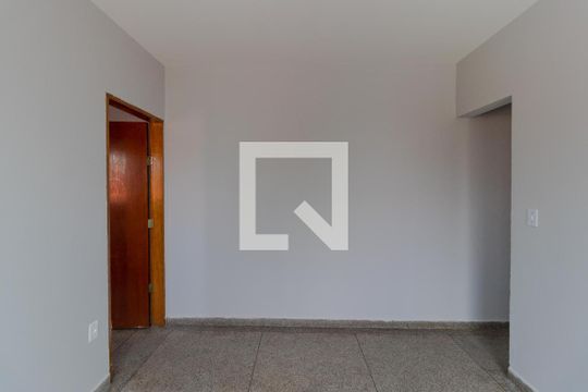 Sala de casa para alugar com 3 quartos, 90m² em Jardim das Bandeiras, Campinas
